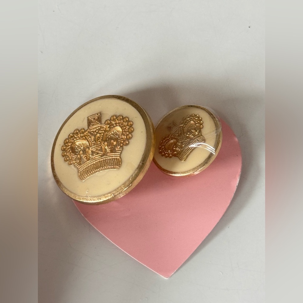 JUICY COUTURE Extra Buttons Los Angeles Lot Of 12 - Picture 3 of 12